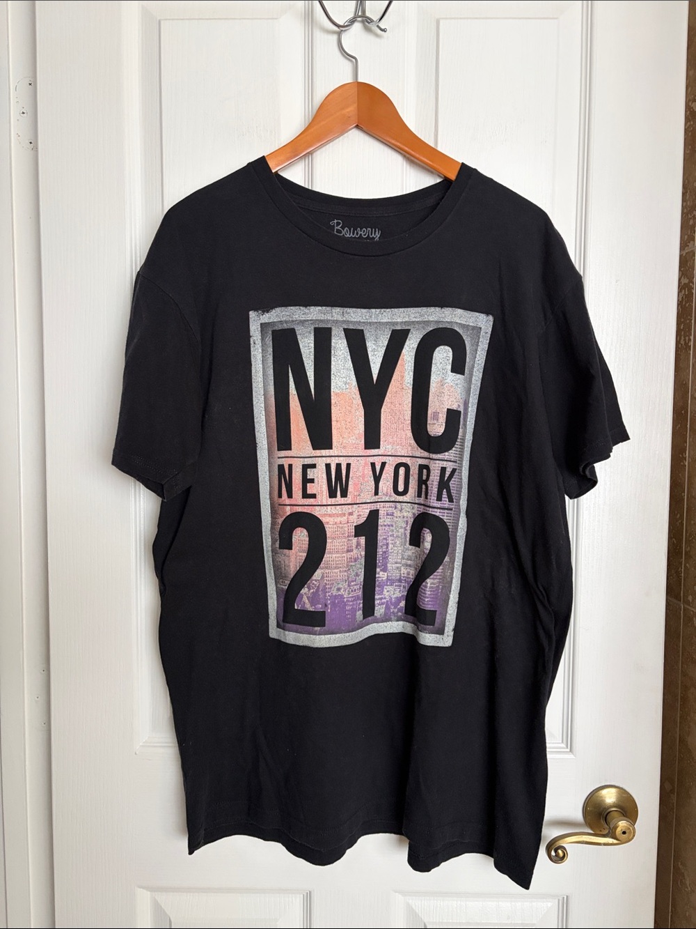 NYC New York 212 Graphic Tee in Black with Sunset Print